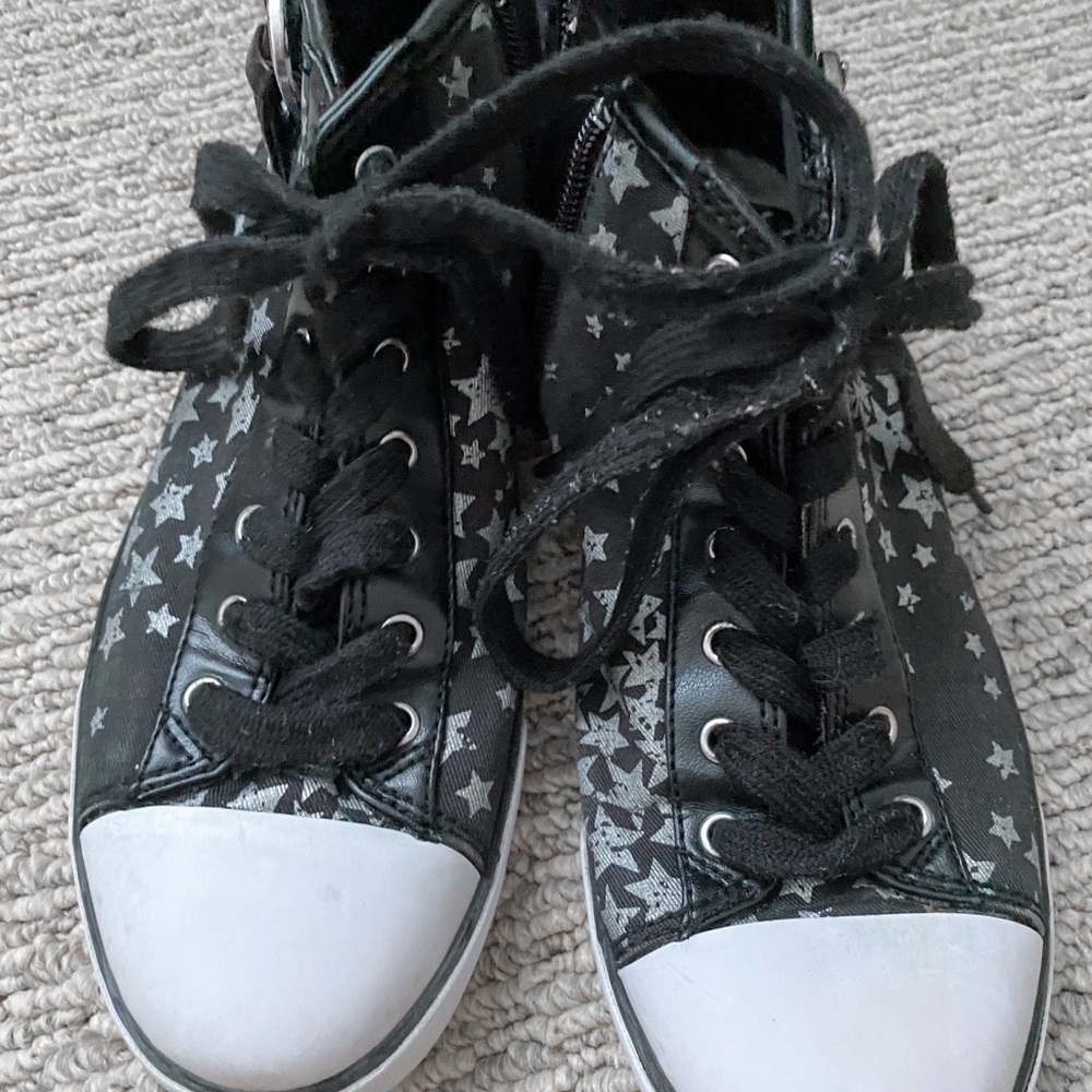 GUESS sneakers